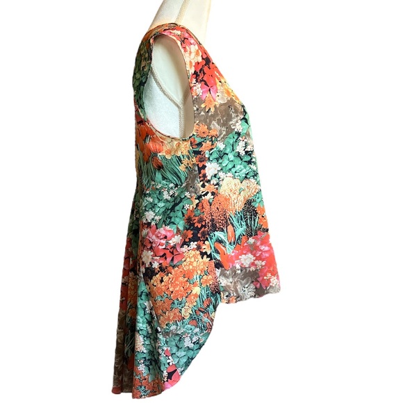 M M Couture colorful floral print high low blouse size medium - Picture 3 of 5